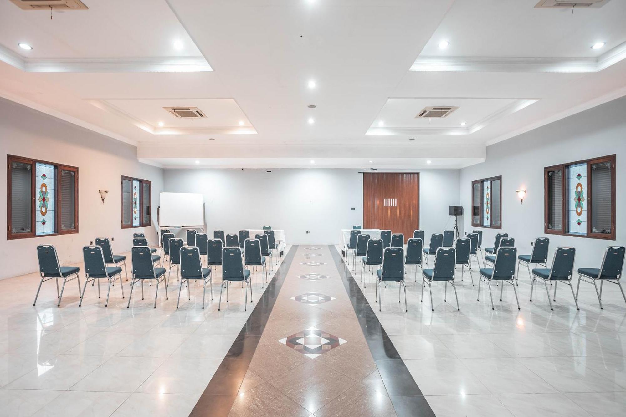 בקאסי Super Oyo 686 Bunga Karang Hotel מראה חיצוני תמונה